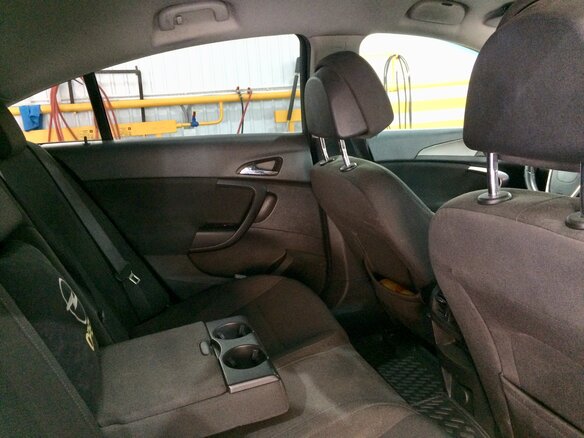 2010 Opel Insignia I, белый, 700000 рублей - вид 7