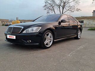 2007 Mercedes-Benz S-Класс 550 Long V (W221), чёрный, 1100000 рублей, вид 1