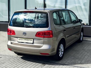 2012 Volkswagen Touran I Рестайлинг 2, бежевый, 950000 рублей, вид 5