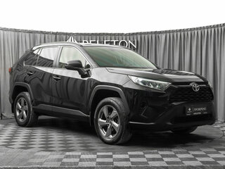 2020 Toyota RAV4 V (XA50), чёрный, 2540000 рублей, вид 2