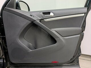 2013 Volkswagen Tiguan I Рестайлинг, чёрный, 1640000 рублей, вид 3