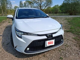 2021 Toyota Corolla XII (E210), белый, 1730000 рублей, вид 2