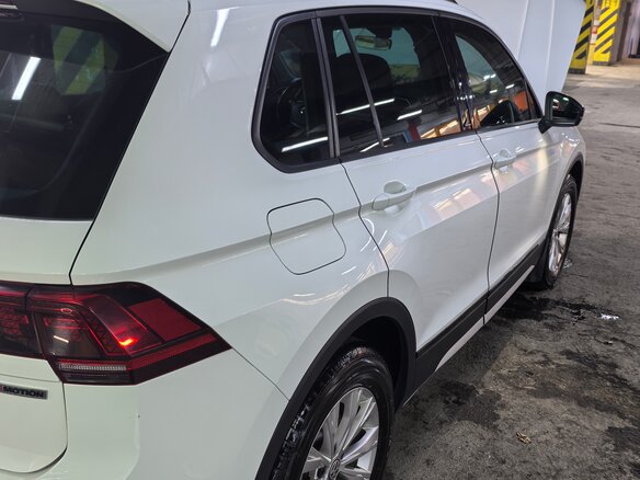 2020 Volkswagen Tiguan II, белый, 2500000 рублей - вид 12