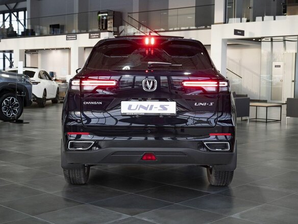 2026 Changan UNI-S I, чёрный, 3099900 рублей - вид 4