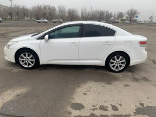 2011 Toyota Avensis III, белый, 1200000 рублей, вид 4