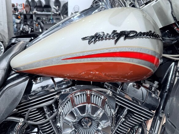2009 Harley-Davidson CVO Street Glide, оранжевый, 1299000 рублей - вид 25