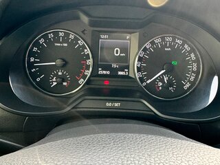 2016 Skoda Octavia III (A7), бежевый, 1300000 рублей, вид 5