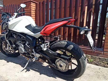 2013 MV Agusta Brutale 800, белый, 595000 рублей, вид 5
