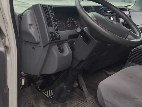 2013 Isuzu Elf (N-series), белый, 1700000 рублей, вид 4