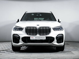 2019 BMW X5 40i IV (G05/G18), белый, 4990000 рублей, вид 2