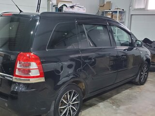 2012 Opel Zafira B Рестайлинг, чёрный, 960000 рублей, вид 4
