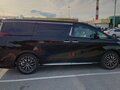 2020 Toyota Alphard III Рестайлинг, чёрный, 4470000 рублей - вид 4