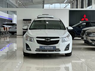 2014 Chevrolet Cruze I Рестайлинг, белый, 700000 рублей, вид 2