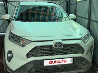 2021 Toyota RAV4 V (XA50), белый, 4000000 рублей, вид 1