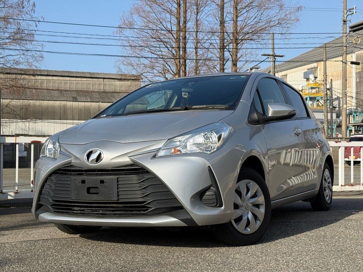 Открыть фотографии: Toyota Vitz III (XP130) Рестайлинг 2