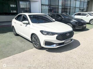 2021 Ford Escort VI Рестайлинг 2, белый, 910000 рублей, вид 3
