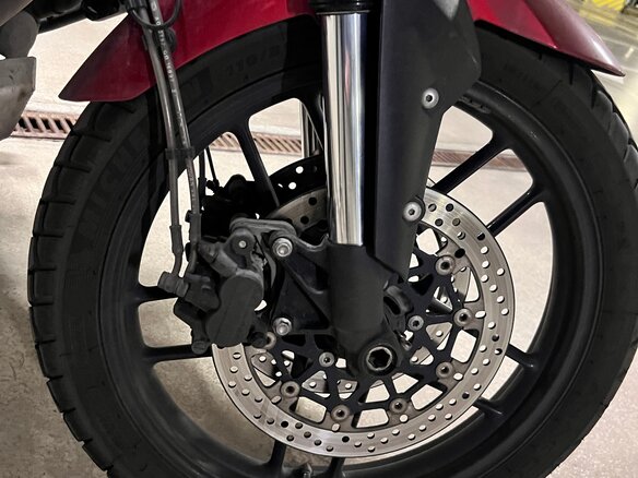 2017 Triumph Tiger 800, красный, 900000 рублей - вид 5