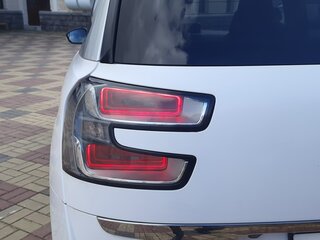 2017 Citroen C4 Picasso II Рестайлинг, белый, 1350000 рублей, вид 5