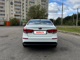 2015 Kia Rio III Рестайлинг, белый, 630000 рублей, вид 5