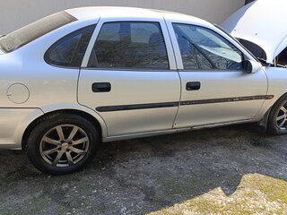 1998 Opel Vectra B, серебристый, 100000 рублей, вид 3
