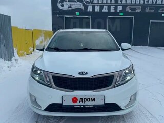 2012 Kia Rio 4-speed III, белый, 750000 рублей, вид 2