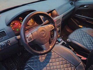 2005 Opel Astra H, красный, 300000 рублей, вид 5