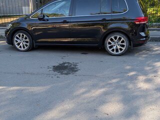2016 Volkswagen Touran II, чёрный, 1450000 рублей, вид 5