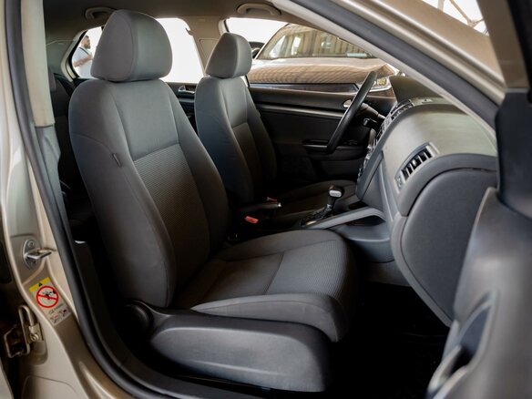 2009 Volkswagen Jetta V, бежевый, 480000 рублей - вид 7