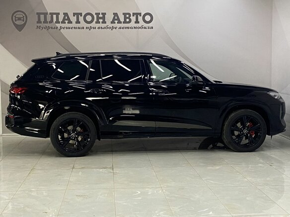 2026 Audi Q6 45 TFSI, чёрный, 8199000 рублей - вид 3