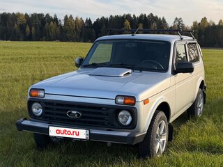 2024 Lada (ВАЗ) Niva Legend I, серебристый, 940000 рублей, вид 2