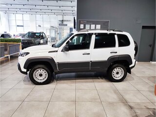 2026 Lada (ВАЗ) Niva Travel I Рестайлинг, белый, 1399900 рублей, вид 3