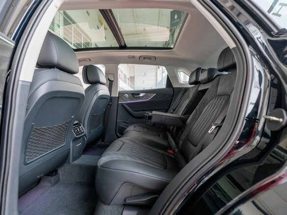 2025 Hongqi HS5 I Рестайлинг, чёрный, 4699000 рублей - вид 12