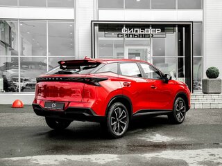 2026 Omoda C5 II, красный, 2602710 рублей, вид 2