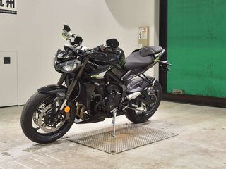 2026 Triumph Street Triple, чёрный, 1499000 рублей, вид 3