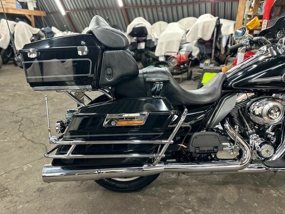 2012 Harley-Davidson Electra Glide, чёрный, 1130000 рублей - вид 15