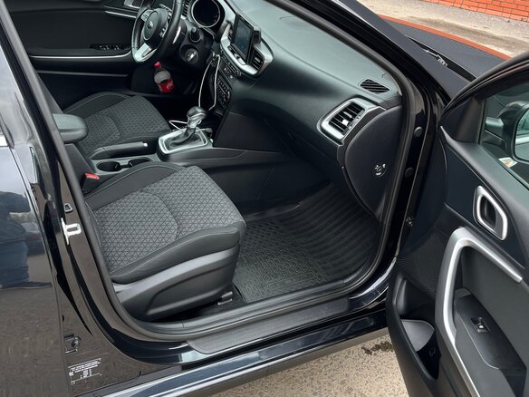 2019 Kia Ceed III, чёрный - вид 8