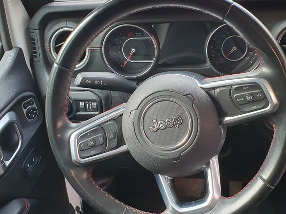 2020 Jeep Wrangler IV (JL), белый, 5100000 рублей - вид 19