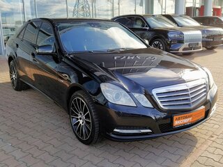 2011 Mercedes-Benz E-Класс 200 7G-Tronic IV (W212, S212, C207), чёрный, 1317000 рублей, вид 3