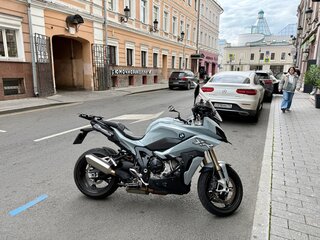 2021 BMW S 1000 XR, серебристый, 1950000 рублей, вид 1