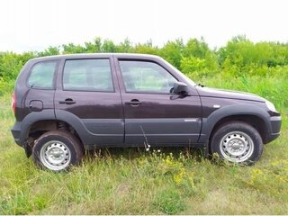 2020 Lada (ВАЗ) Niva, фиолетовый, 720000 рублей, вид 2