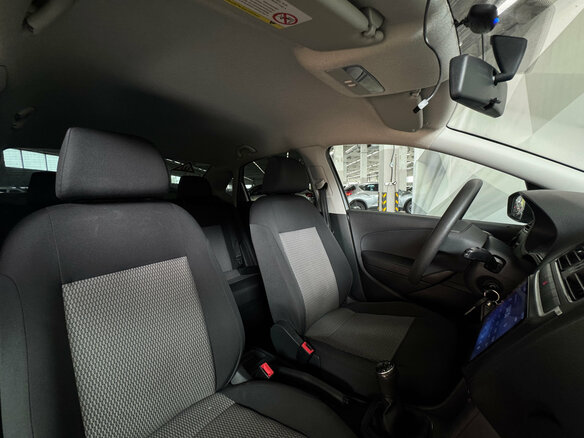 2013 Volkswagen Polo V, серебристый - вид 8