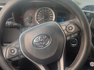 2022 Toyota Levin XII (E210) Рестайлинг, белый, 1750000 рублей, вид 3