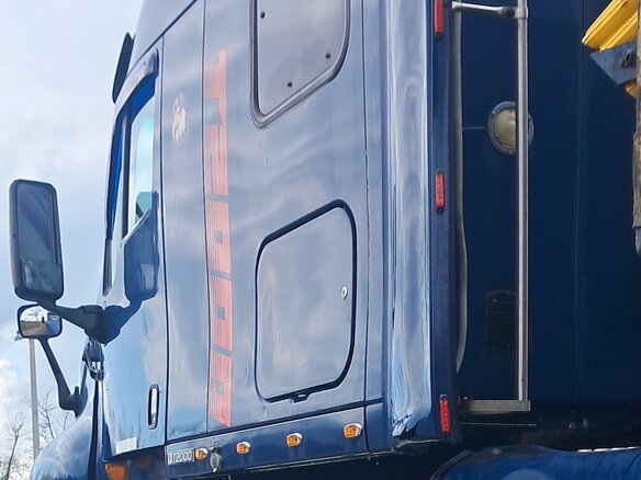 2004 Kenworth T2000, синий, 2000000 рублей - вид 14