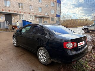 2008 Volkswagen Jetta V, чёрный, 400000 рублей, вид 5