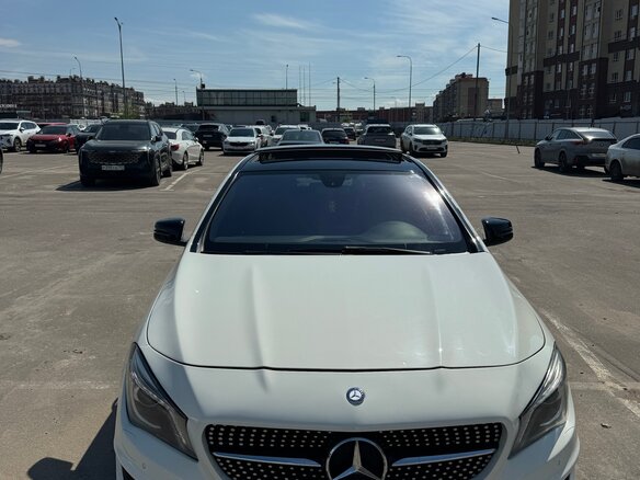 2013 Mercedes-Benz CLA 200 I (C117, X117), белый - вид 2