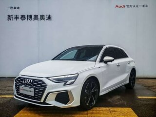 2023 Audi A3 Sportback 35 TFSI IV (8Y), белый, 1644400 рублей, вид 1