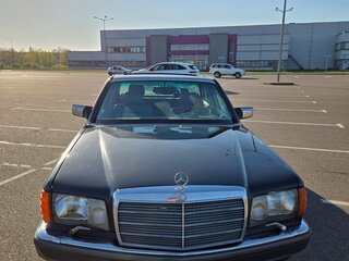 1990 Mercedes-Benz S-Класс 500 II (W126) Рестайлинг, чёрный, 2590000 рублей, вид 2