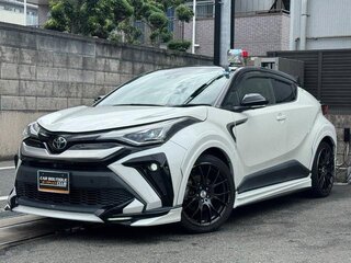 2021 Toyota C-HR I Рестайлинг, белый, 1800000 рублей, вид 1