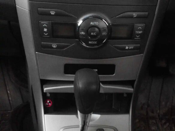 2009 Toyota Corolla Fielder X (E140, E150) Рестайлинг, коричневый, 490000 рублей - вид 9