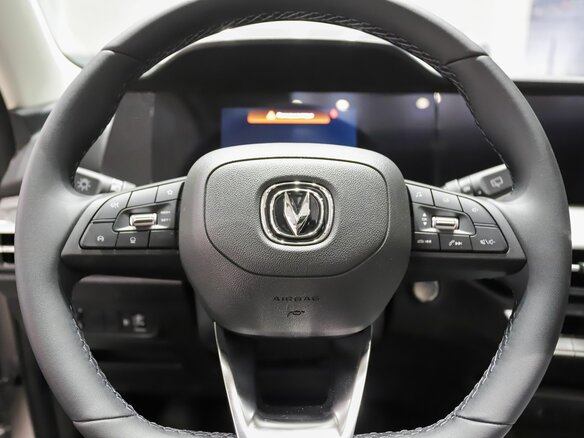 2025 Changan CS35 Plus I Рестайлинг, серебристый - вид 14